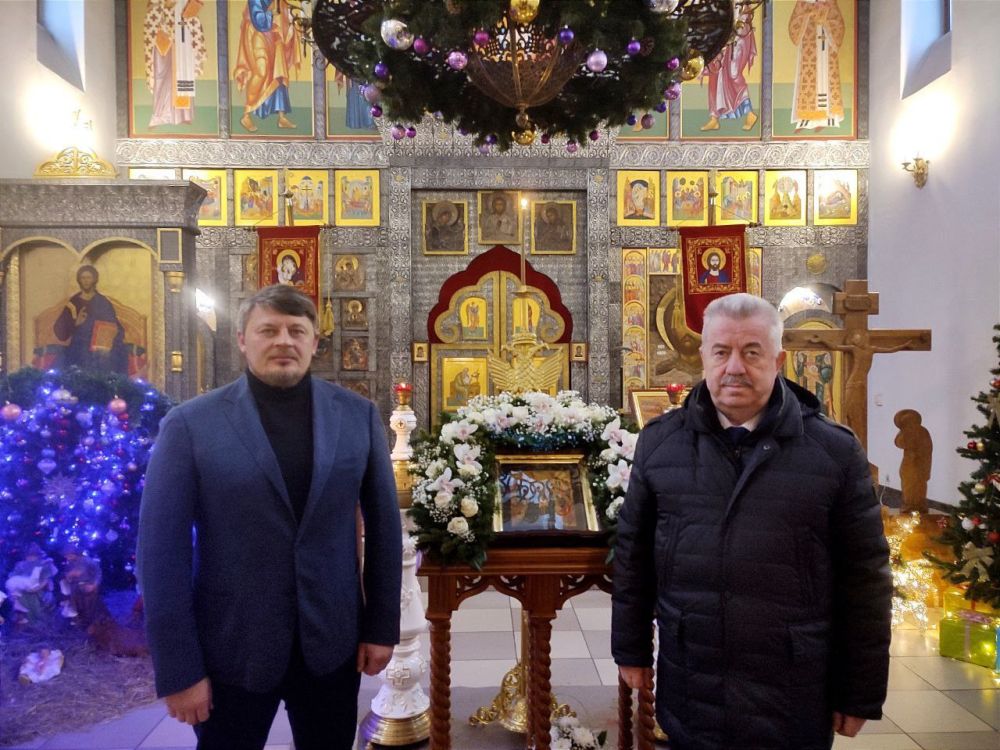 Виктор Водолацкий: Сегодня, в один из главных христианских праздников, особо почитаемых казаками, Крещения Господня, вместе...