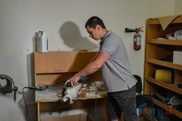 ЛНР. Луганский протезно-ортопедический завод благодаря полученному гранту модернизирует производство ортопедической обуви и...