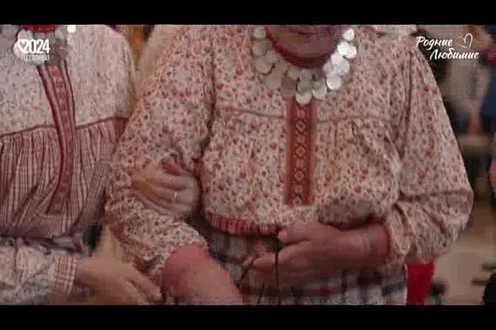 На Выставке "Россия" проходит Всероссийский семейный форум «Родные – Любимые» — на него съехались династии со всей страны! Сегодня с семьями-участниками форума встретился Первый заместитель Руководителя Администрации Президента РФ Сергей Кириенко