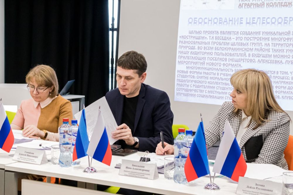 В Луганске состоялась защита проектов финалистов республиканского конкурса проектов «Новая республика – руками молодежи»