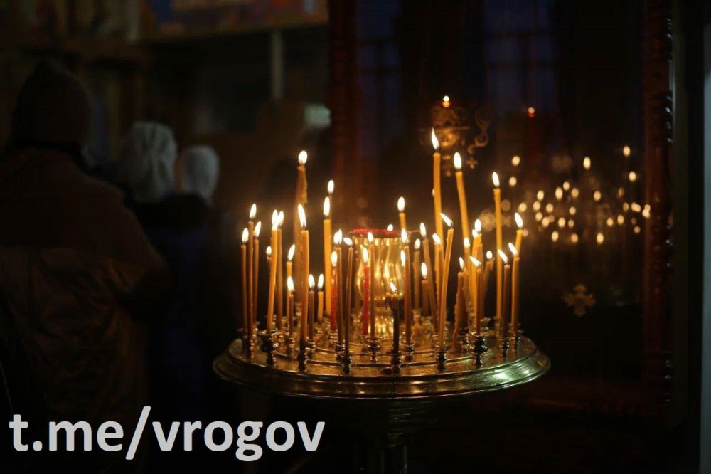 Владимир Рогов: В храмах Запорожской области отслужены панихиды по невинно убиенным жителям города Лисичанск Луганской Народной Республики, а также вознесены молитвы о скорейшем выздоровлении и восстановлении всех пострадавших