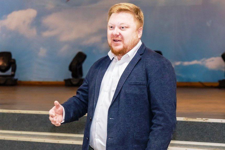 Виктор Водолацкий: Сегодня кадеты Алчевского казачьего кадетского корпуса имени генерала Матвея Ивановича Платова приняли участие в региональном этапе Всероссийской олимпиады по литературе