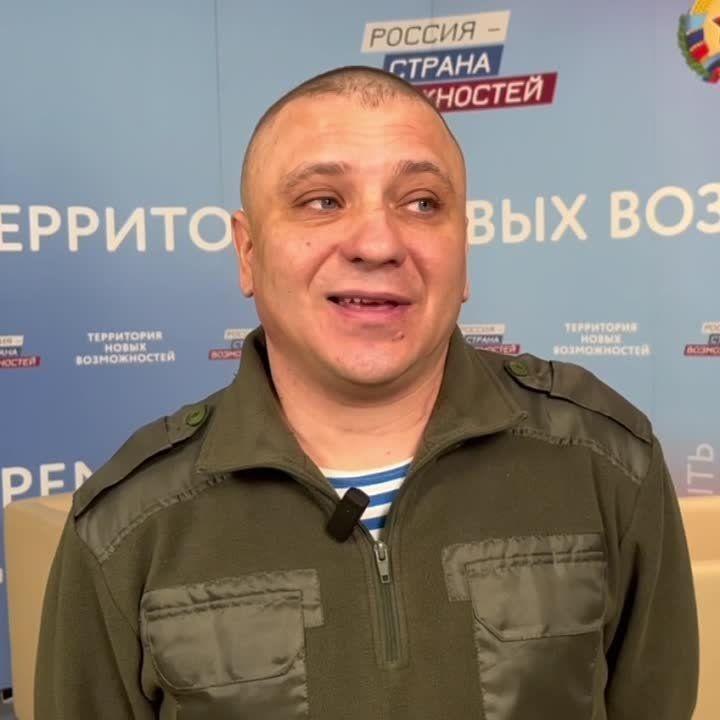 Андрей Марочко: В представительстве президентской платформы «Россия – страна возможностей» в ЛНР прошёл предварительный показ документального фильма «Восстание из пепла» тележурналиста, режиссёра и продюсера Елены Козенковой