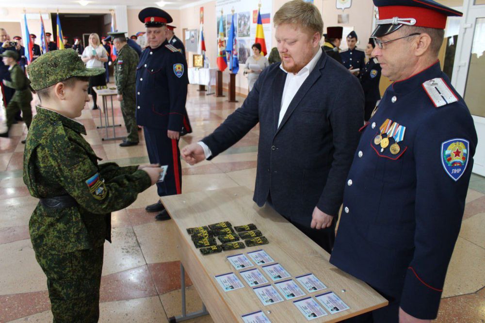 Алчевские кадеты присягнули на верность казачьему братству