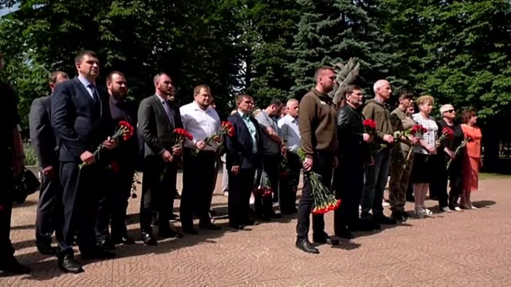 «Сегодня мы говорим о сильном лидере, которого уважает весь мир и который поднимет Россию на новый уровень жизни. Для нас –...