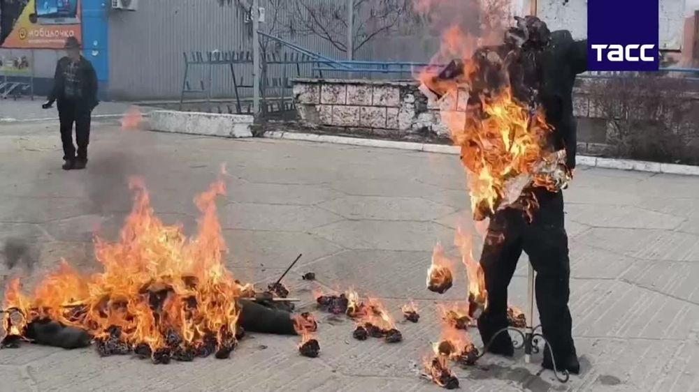 ������ ������� � ���������� ������ � ������� ��������� � ��� �� ���������, �������� ������������� ����