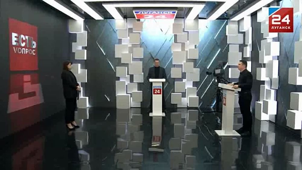 ©©©©© Заместитель Председателя Народного Совета ЛНР, координатор Луганского регионального отделения ЛДПР Максим Уваров в...