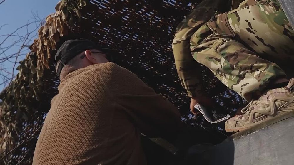 Вместе с моим другом, военкором Евгением Лисицыным – потомственным казаком из Луганска - съездили к артиллеристам под Лисичанском