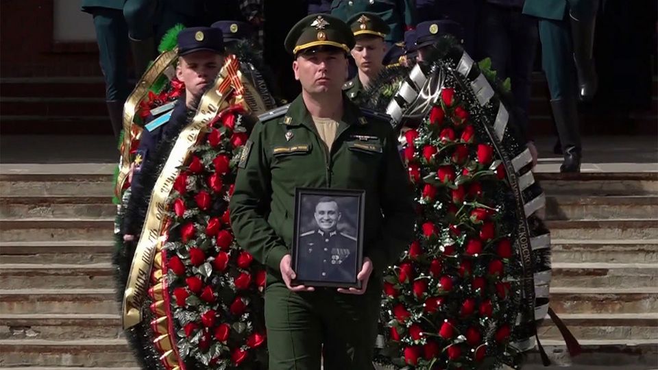 �������� ��������� � �������� �����-������ �������� ����������� ����� �������� �����������