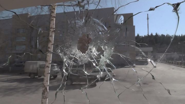 Трое жителей Луганска были ранены при ракетном обстреле