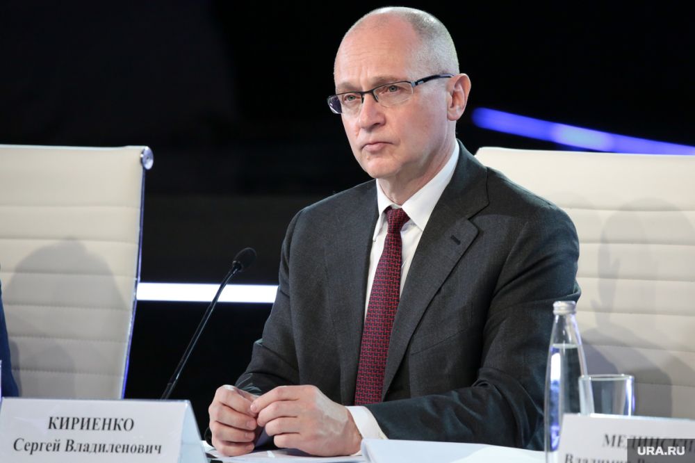 Кириенко оценил, в каких условиях дети учатся в ЛНР