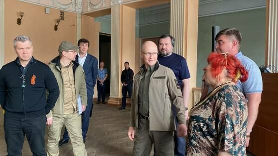 Кириенко посетил Луганский Дворец культуры