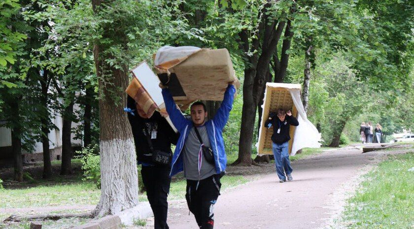 ���. ��������� ��������� � ������ ������� ���������� � ��� ������������� ������������ ������� ����� ������� ����� 100 ������ ������ ������� � ����� ������� �������� 8-11-� ������� ��������� ���� � 48, 43, 49, 36 � 52