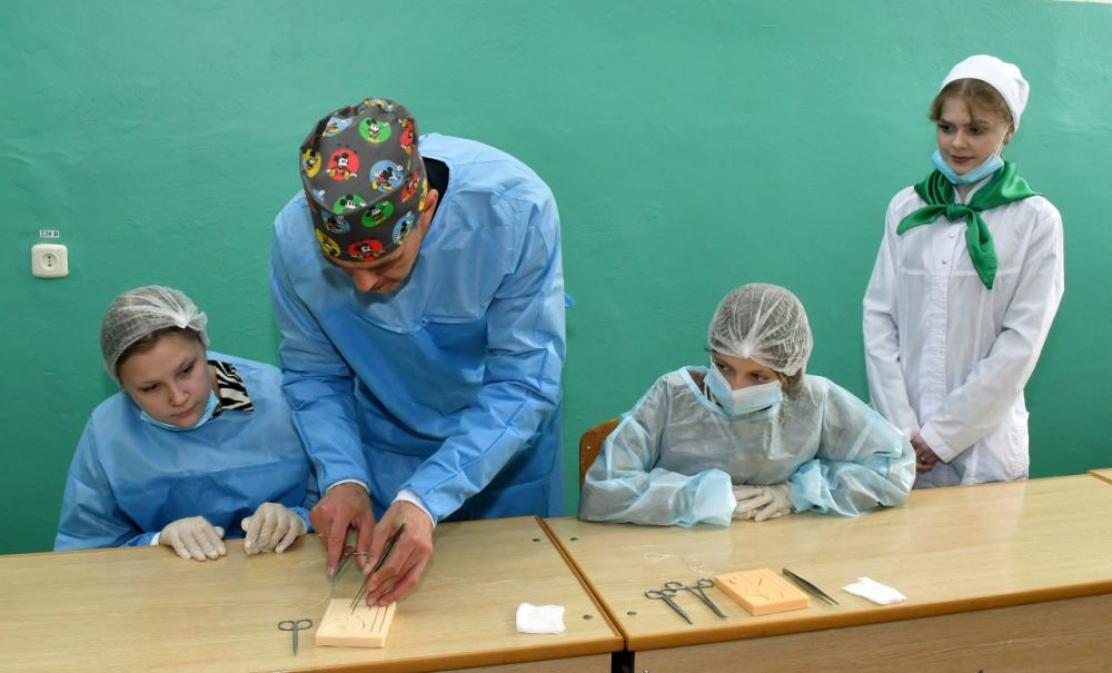 В Луганском ГАУ состоялся очный региональный этап «Агронтри-2024» среди учащихся 5-11 классов из сельской местности