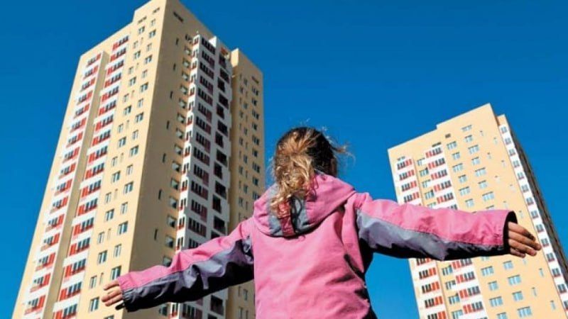 Дети-сироты в ЛНР после принятия закона об органах опеки смогут получить жилье в новостройках