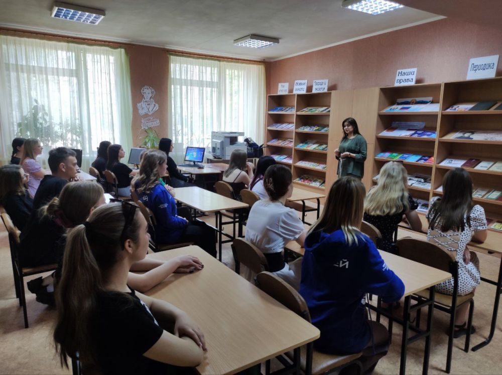 Студентам колледжа Луганска рассказали, как защититься от цифровых угроз