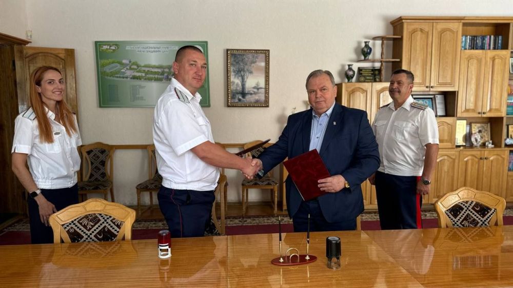 Виктор Водолацкий: Республиканский кадетский корпус подписал договор о сотрудничестве с Луганским университетом имени В.Даля