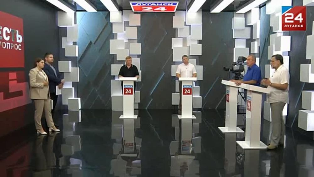 Представитель МИД России в Луганске Владислав Дейнего в эфире нового выпуска проекта «Есть Vопрос» на телеканале «Луганск 24» рассказал о том, как мировые СМИ освещают атаки ВФУ по мирным жителям России