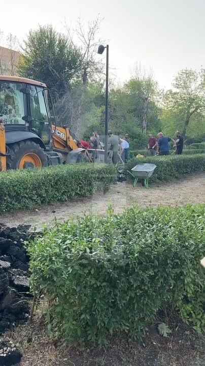 ���� �� ������� � ��������� ������ ����� ������ �������� �������, ������ ����� ������-�� ����������� � ������������ ����, �������-�� ����������������