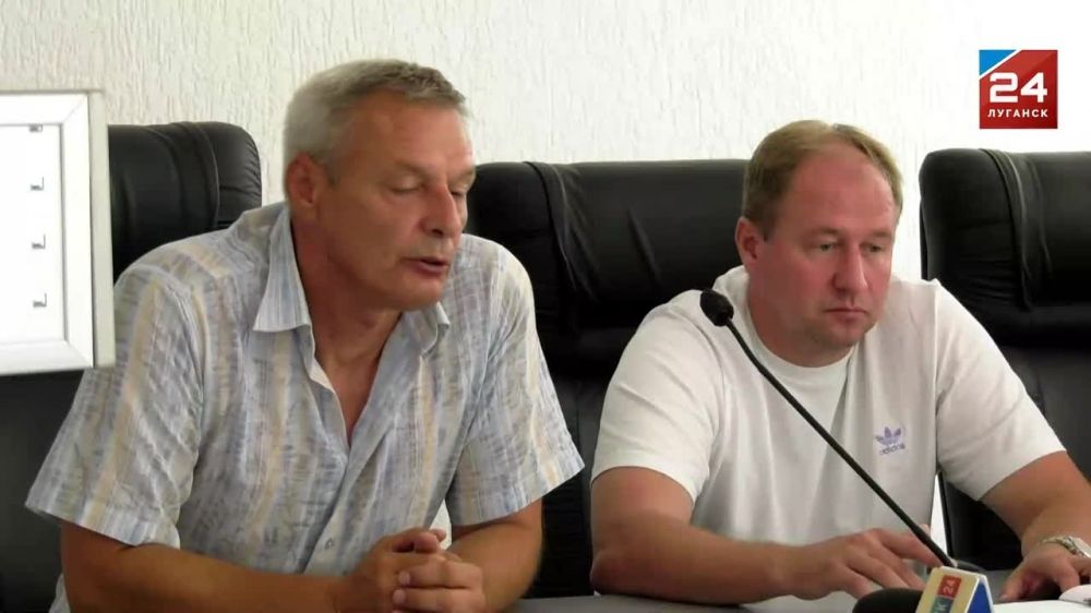 Футбольный клуб «Заря» представил нового главного тренера команды