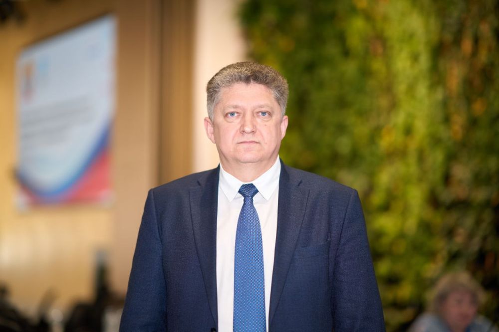 Учитель – это не просто профессия, это призвание, благородная и важная миссия! Учительский труд, терпение, забота и поддержка помогает каждому раскрыть свои способности, лучшие человеческие качества, обрести знания