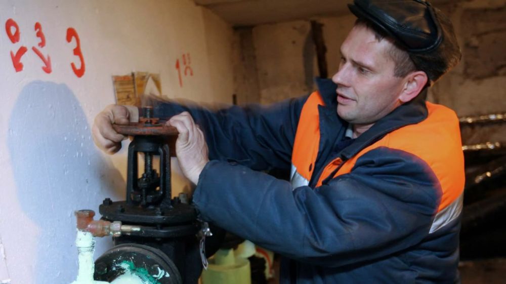 Предприятия приоритетных отраслей экономики ЛНР за трудоустройство работников, переехавших в Республику, будут получать субсидии от Социального фонда России