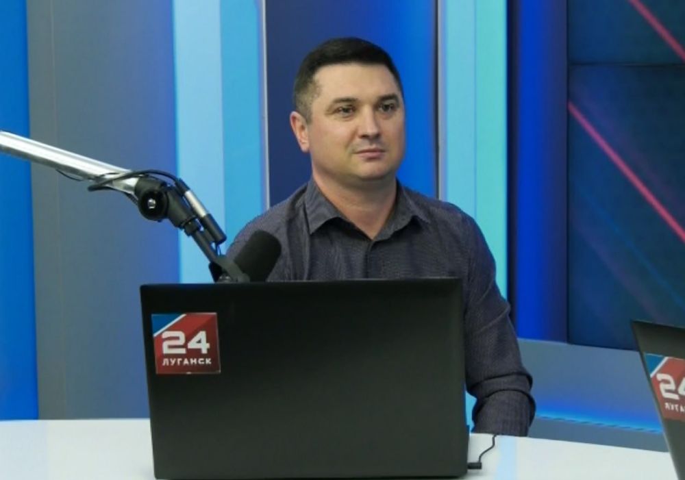 Заместитель Председателя Народного Совета ЛНР Максим Уваров в эфире проекта «Луганск LIVE» рассказал о референдуме по вопросу вступления Молдовы в ЕС: