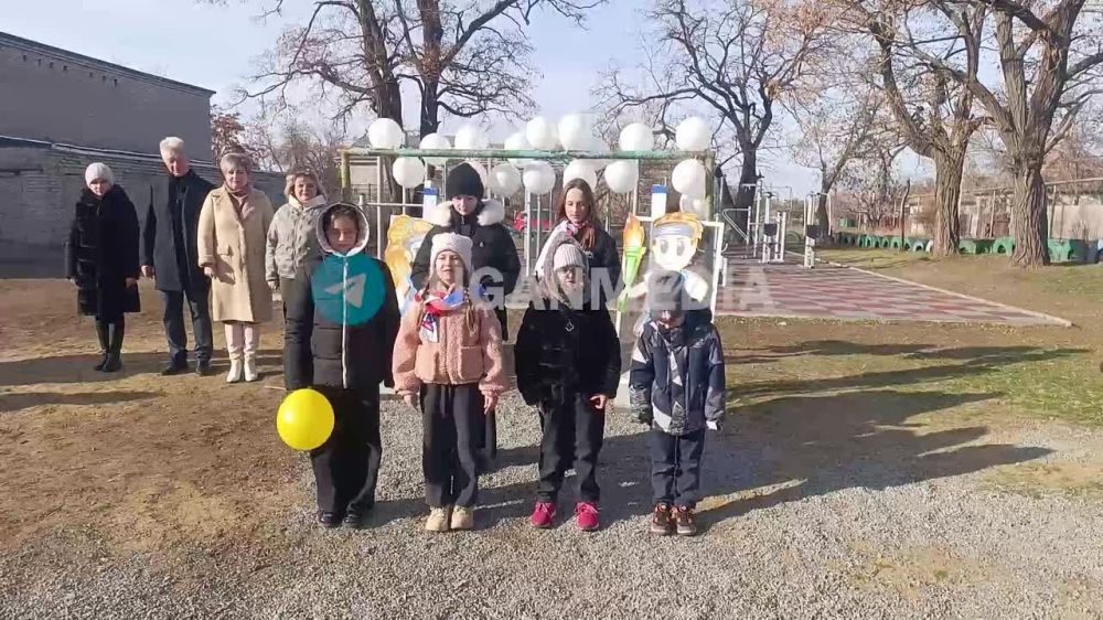 � ������������� ������-�������������� ��������� � 4 �������� ��������� ����� �������������