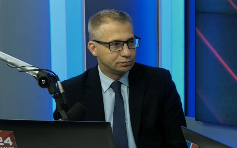 ������������ ����������������� ������������� �������� � ��� ���������� ����� � ����� ������� �������� LIVE� � �������� ������������� ����������: