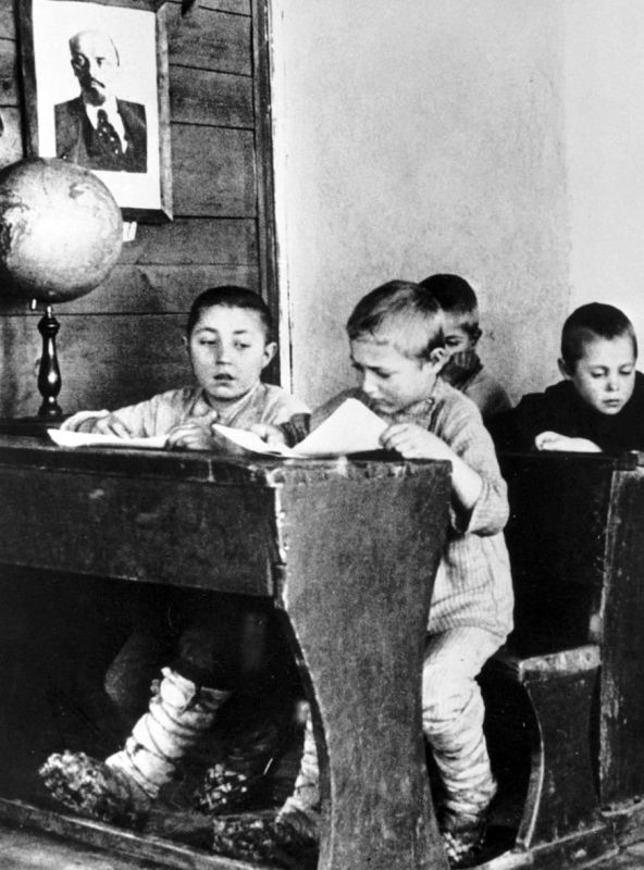 10 ������� (29 ������ �� ������� �����) 1922 �. 3 ������ ����� ��������� ����� � � �������� �����������