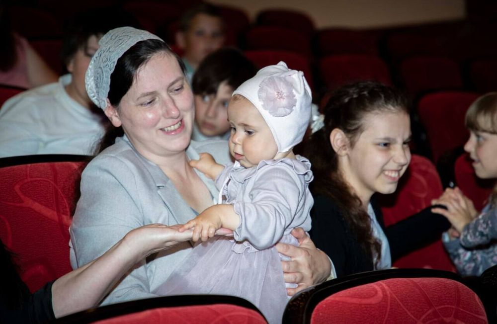 Депутаты Народного Совета ЛНР от партии «Справедливая Россия — За Правду» предложат установить в Республике День многодетной семьи, соответствующий законопроект находится в разработке