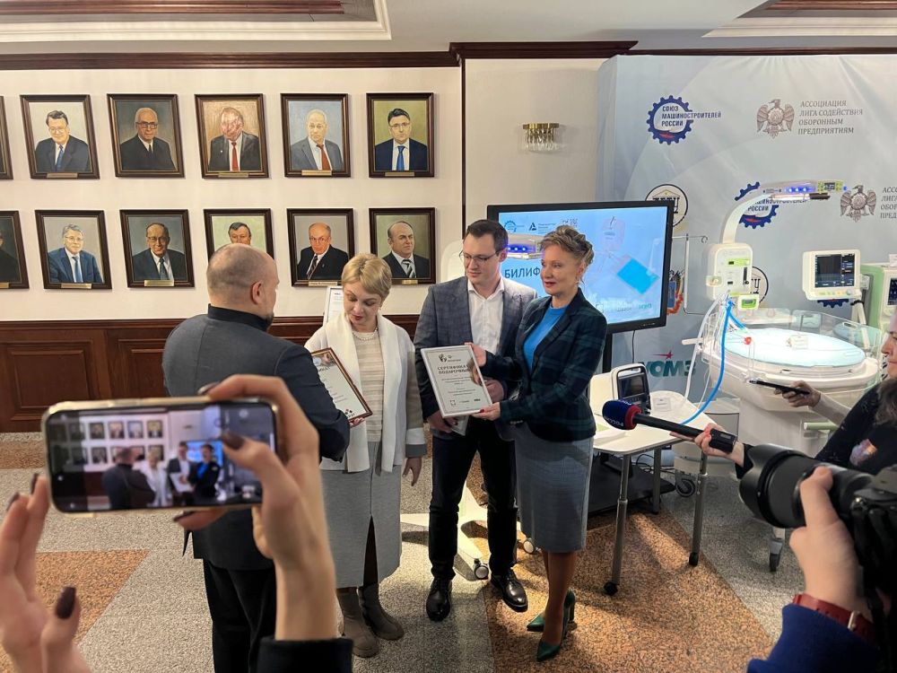 Наталия Пащенко: СОЮЗМАШ и РОСТЕХ передали медицинское оборудование в ЛРКБ