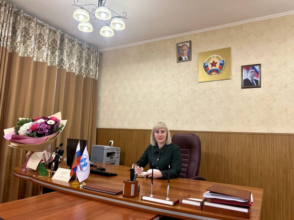 Инна Швенк: Два года на посту!. 16 декабря 2022 года Глава Луганской Народной Республики Леонид Иванович Пасечник доверил мне защищать права детей нашей Республики