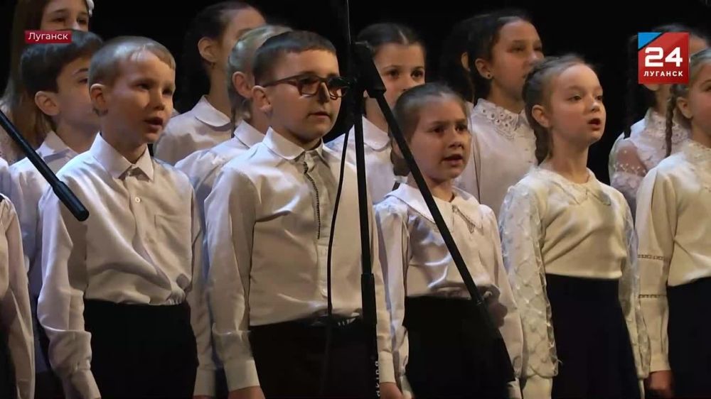 ����� 300 ����� ���������� ������ � ������������ ���� �������������� �������� ������� � ��������� �����������