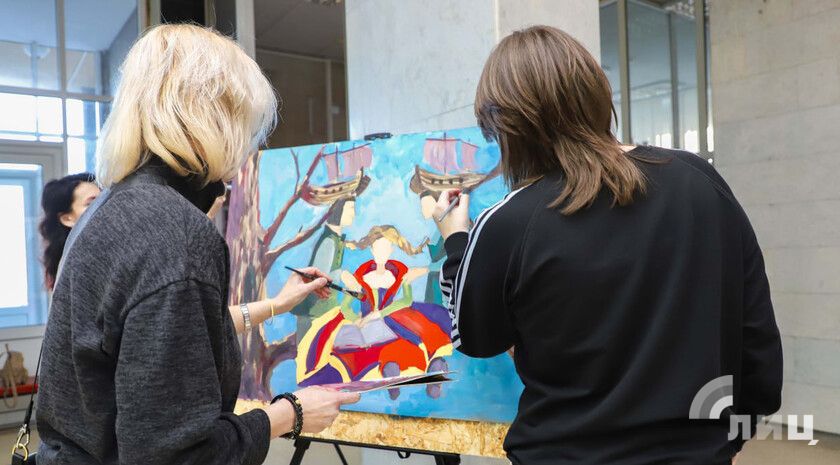 Финал Республиканского конкурса «Рисуем вместе. Я люблю свою семью» прошел в Луганске