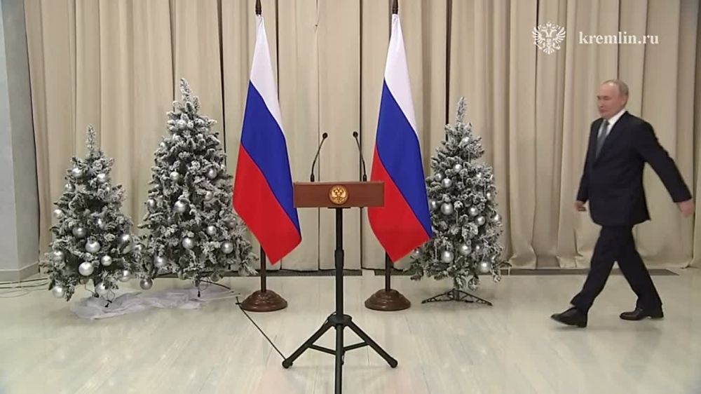 Владимир Путин ответил на вопросы российских журналистов по итогам заседания лидеров стран ЕАЭС