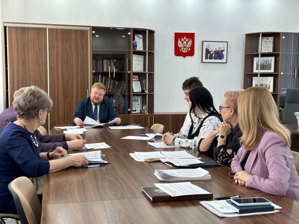 Стипендию Правительства РФ будут получать семь студентов колледжей из ЛНР