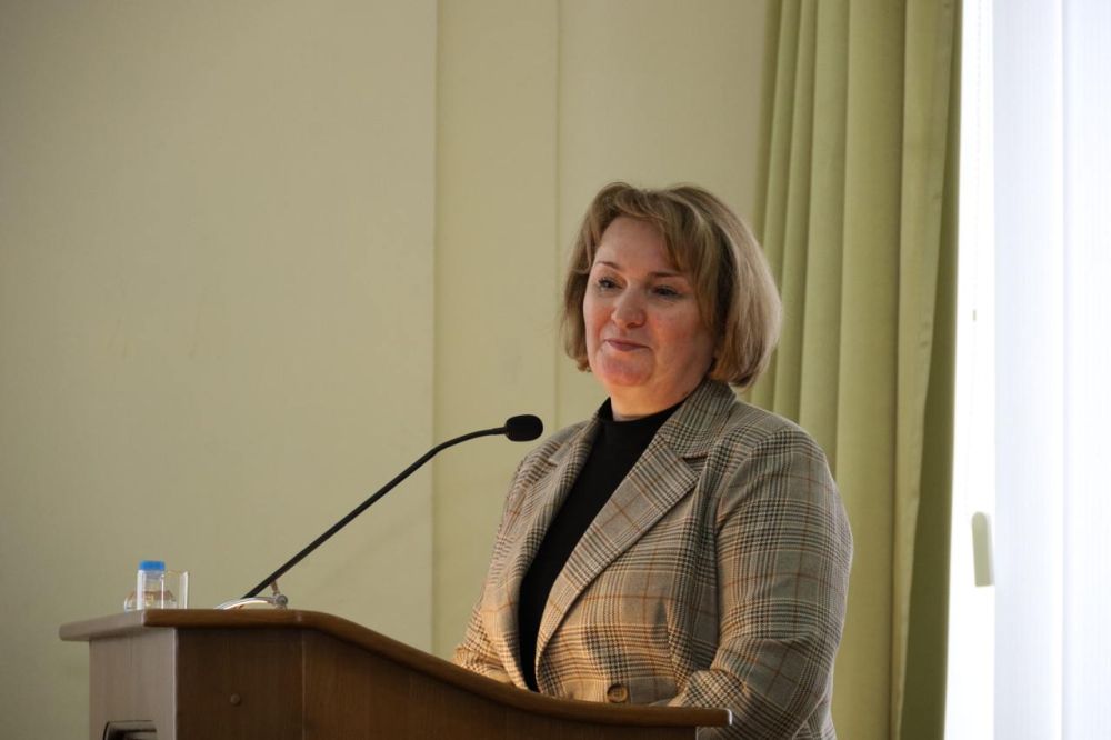 Принятое Правительством ЛНР постановление позволило урегулировать вопрос выплаты компенсации задолженности по заработной плате перед работниками учреждений бюджетной сферы, образовавшейся с 1 июля 2014 года до 1 мая 2015...