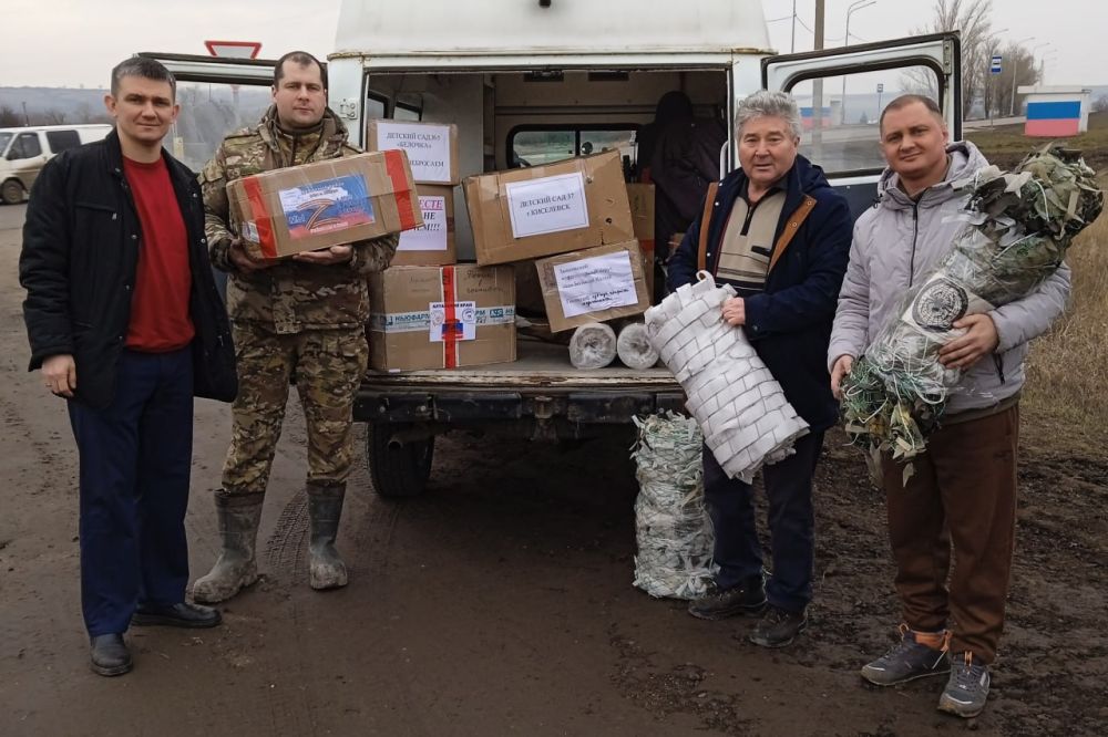 Депутаты Народного Совета продолжают помогать жителям республики решать актуальные проблемы и оказывать гуманитарную помощь