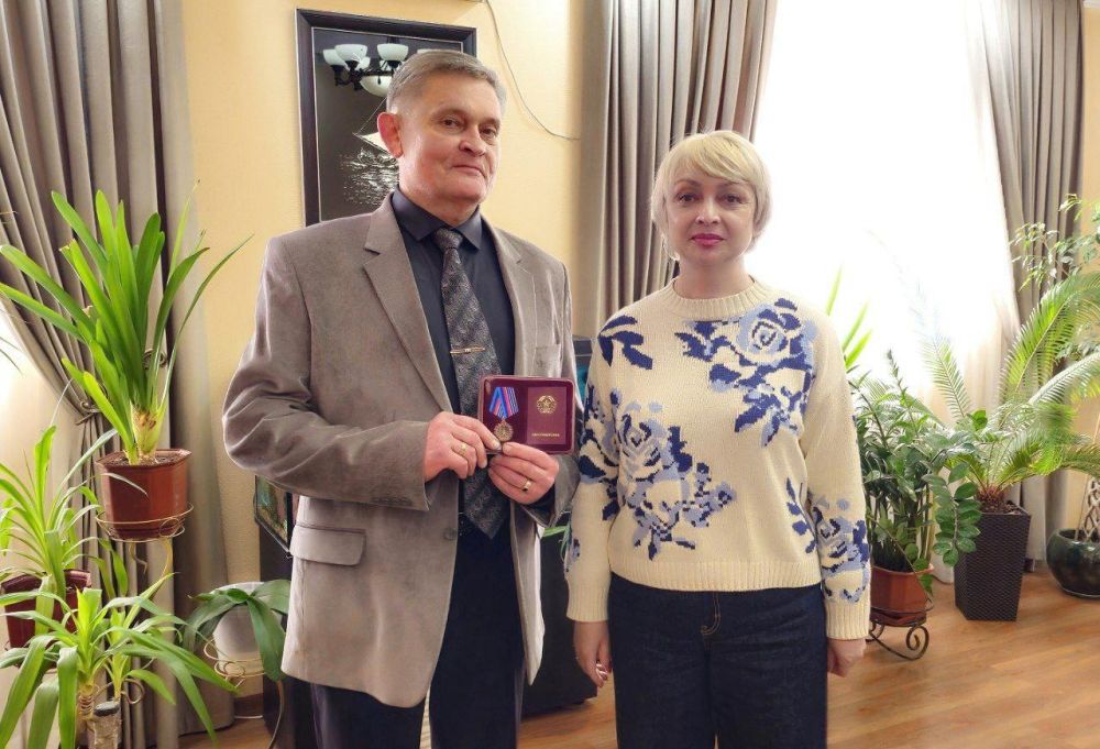 Начальник Луганского республиканского бюро судебно-медицинской экспертизы награжден орденом «Трудовая слава»