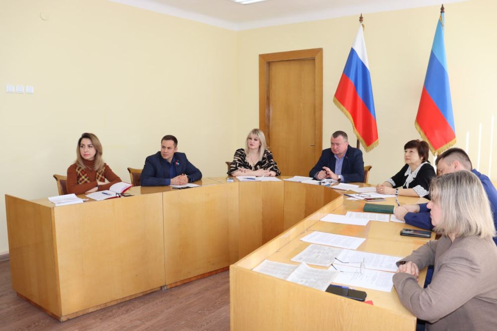 Состоялось 31 заседание Совета городского округа город Стаханов