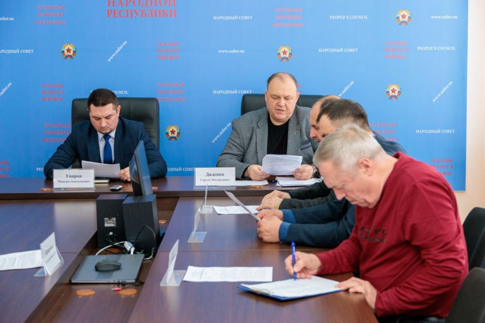 Члены Комитета по экономической политике в рамках рассмотрения поступившего в комитет обращения обсудили вопросы, связанные с оказанием ритуальных услуг