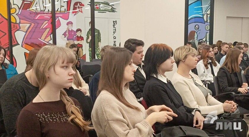 Школьники Луганска будут ухаживать за памятниками в рамках нового проекта «Хранители наследия»