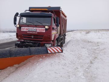 Силами филиалов ГУП ЛНР "Луганский автодор" за период с 08-00 24 февраля 2025 до 08-00 03 марта 2025 года были выполнены работы по ликвидации зимней скользкости и очистке дорог общего пользования Луганской Народной...