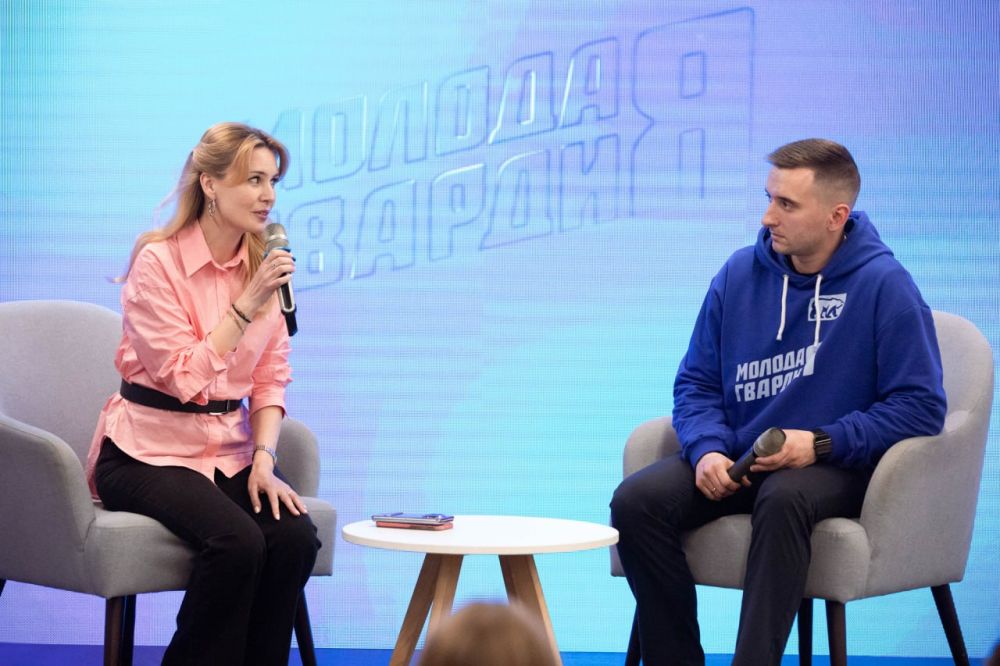 Дарья Лантратова: В Луганске открылась «Школа молодого политика» для активистов МГЕР