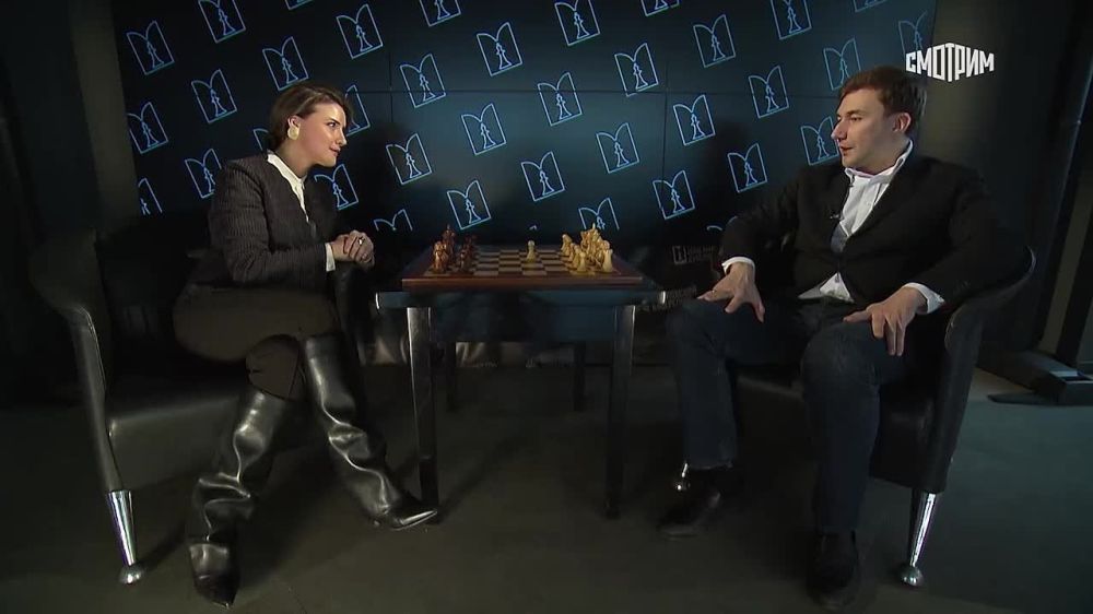 "Самое время создавать условия для детей, чтобы они могли спокойно возвращаться к мирной жизни": заслуженный мастер спорта РФ Сергей Карякин рассказал в интервью "России 24" об открытии шахматных клубов в Донецке и Луганске