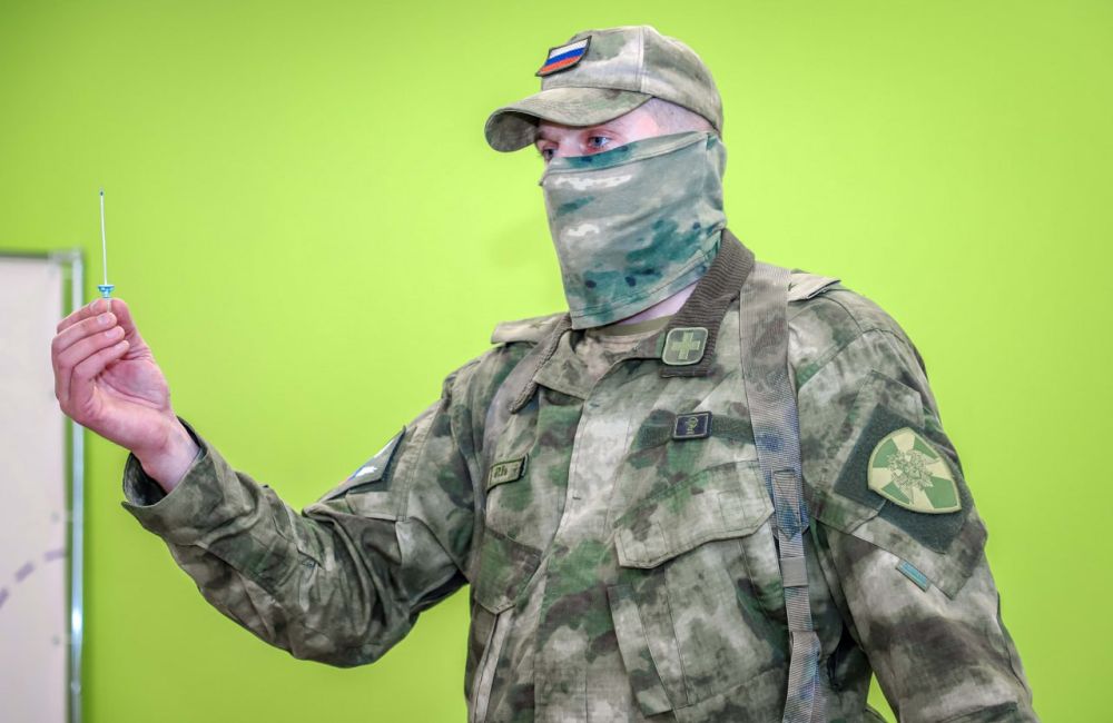 В Луганском Доме молодежи прошел мастер-класс по оказанию первой медицинской помощи для журналистов