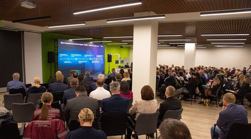 Сбер презентовал современные ИИ-технологии врачам ЛНР в Луганске