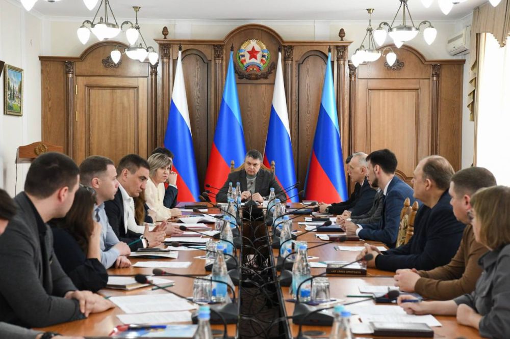 Леонид Пасечник: Провел заседание Инвестиционного комитета Луганской Народной Республики с участием представителей Администрации Главы ЛНР и нашего Правительства