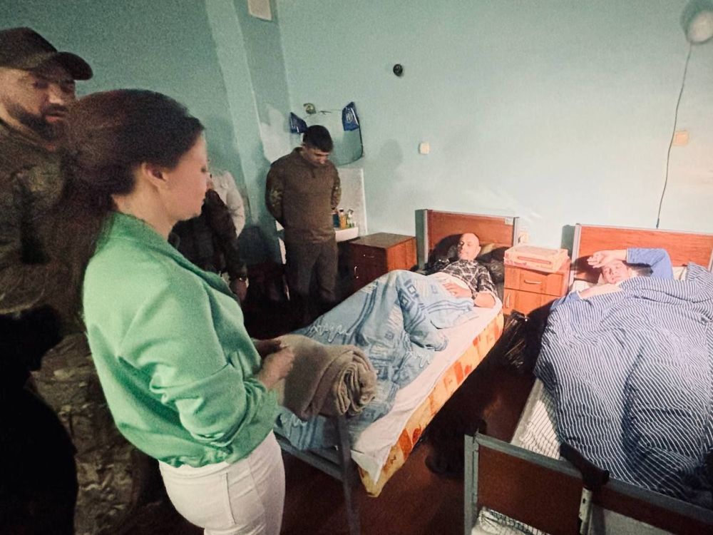 Анна Кузнецова: Навестили наших бойцов в Луганском госпитале